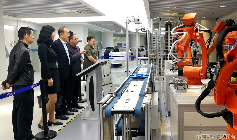 参观广州智能装备研究院智能制造示范区 - x.jpg